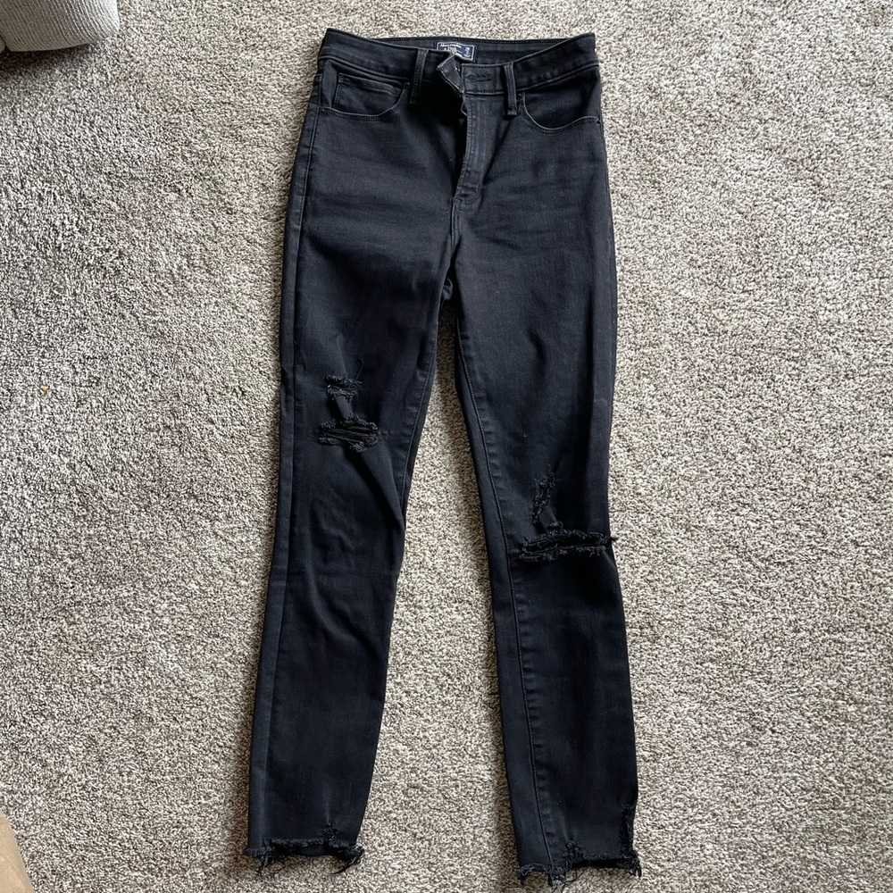 Abercrombie and fitch distressed black skinny jean